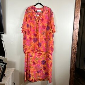 Lady dorby 2 piece set. No size. See bottom for information